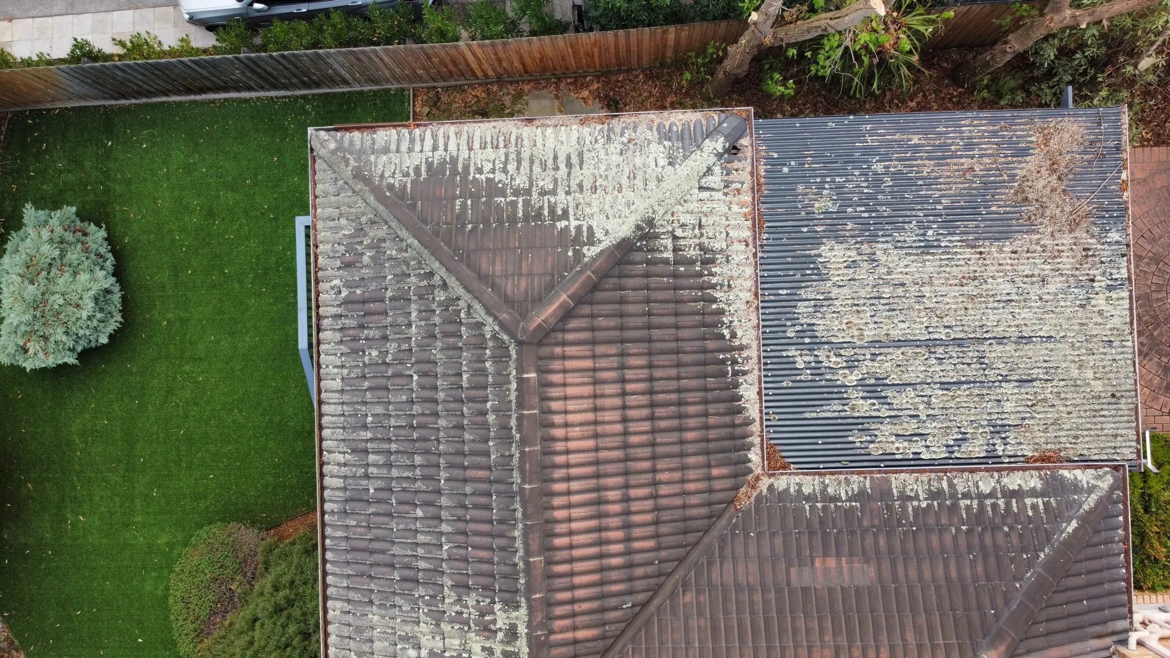 Tile roof clean & respray - before